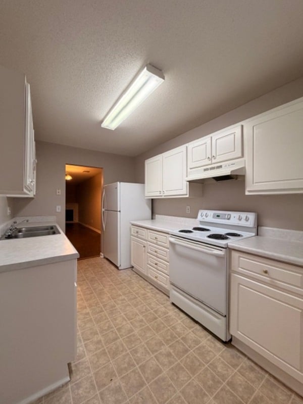 Building Photo - 409 Twin Eagles Dr