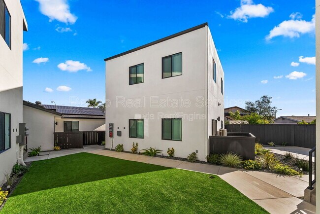 Building Photo - 8353 Ivory Coast Dr