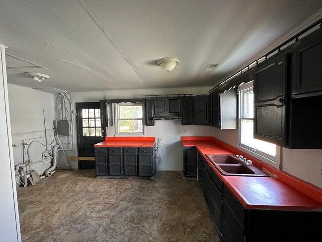 Building Photo - 1018 GIddings-