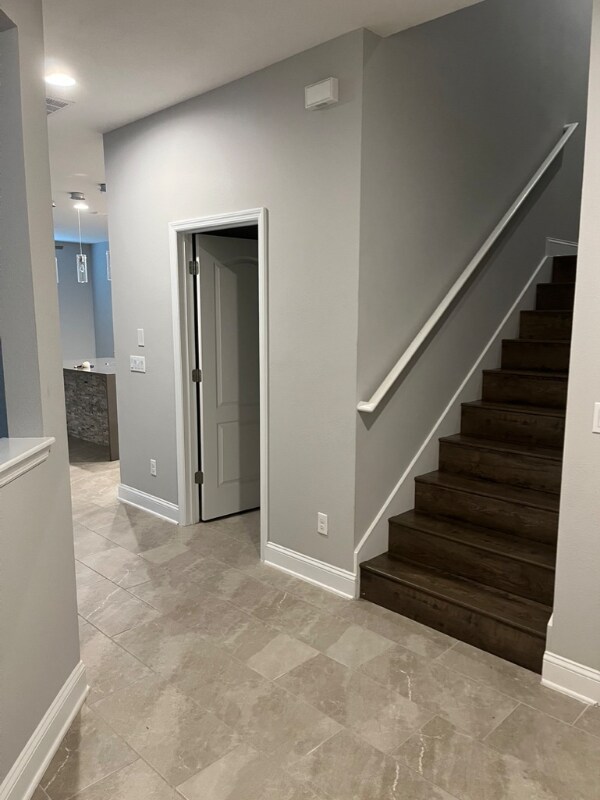 Building Photo - 15120 Sunrise Grove Ct