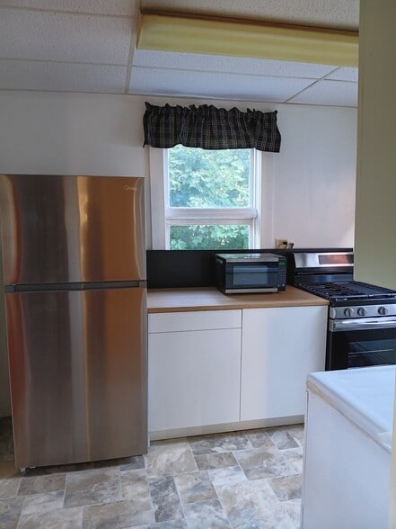 Building Photo - 1023 22nd Ave