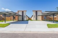 Building Photo - 22 Brookside Bend W St