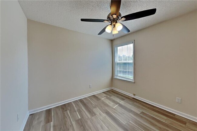 Building Photo - 3531 Chasefield Way
