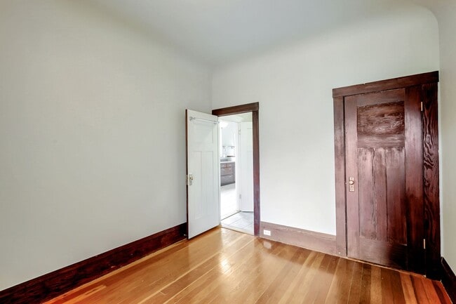 Building Photo - Perfect Blend of Piedmont Ave Energy & Tree-Lined Tranquility