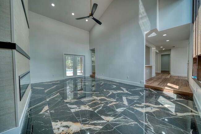 Building Photo - 1542 Sugarwood Cir