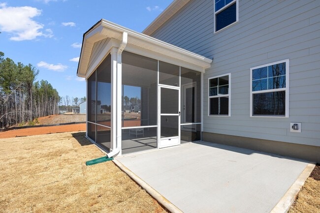 Building Photo - ***Brand New 4/3 in Olde Liberty Golf Community***