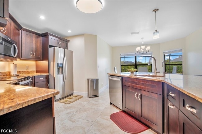 Building Photo - 1627 SW 14th St