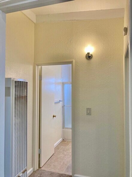 Building Photo - 907 Sharmon Palms Ln