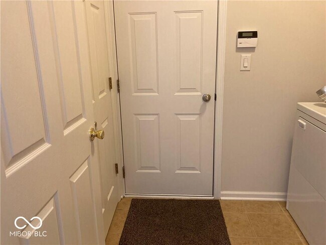 Building Photo - 3981 Eldor Flower Dr