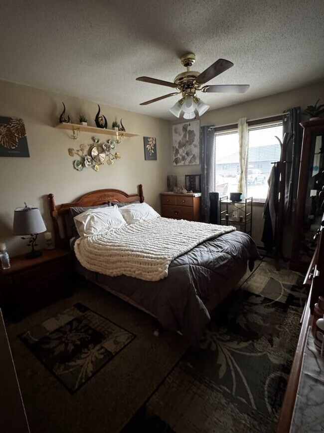 Building Photo - Cozy 1-Bedroom, 1-Bath Apartment in Onalaska - Perfect Location! $875 Available 5/01/2025