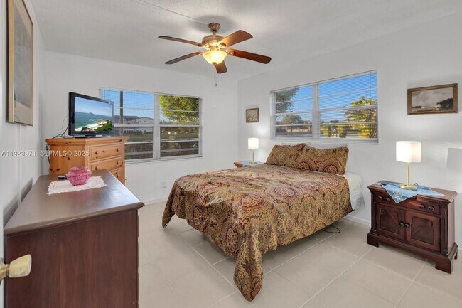 Building Photo - 130 Brighton Dr