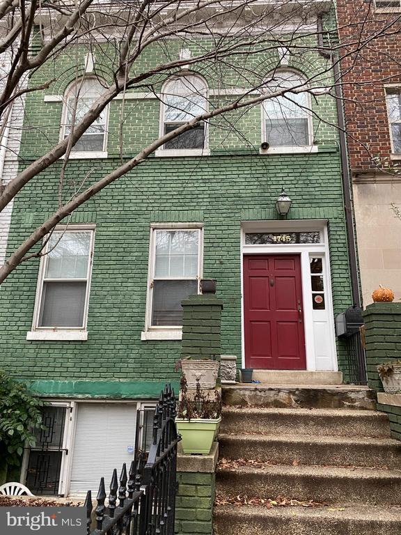 Building Photo - 1745 Lanier Pl NW
