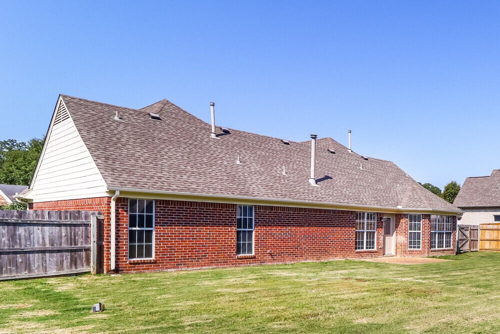 Building Photo - 5086 Jon Oak Dr