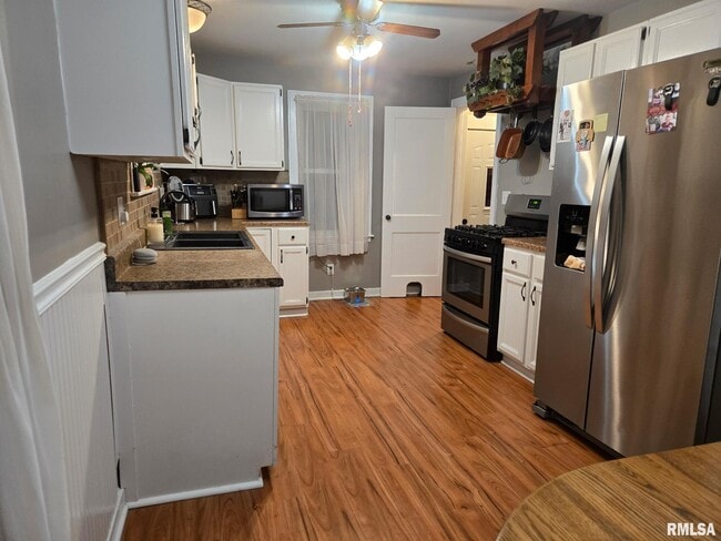 Building Photo - 815 Morris St