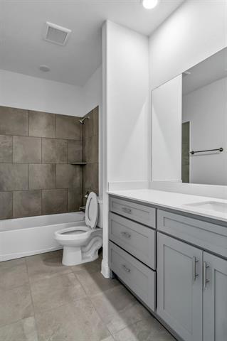 Building Photo - 801 Amenduni Ln