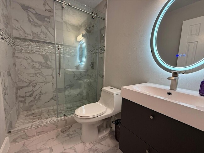 Building Photo - 15504 Enid Dr