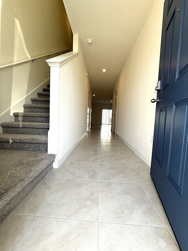 Building Photo - 1967 Tamarack Pass