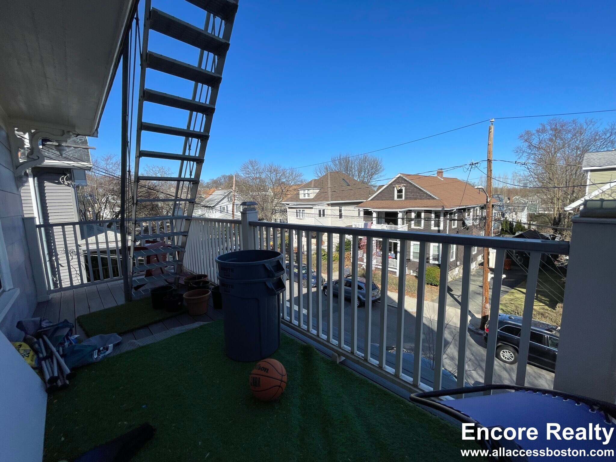 Building Photo - 56 Hobson St