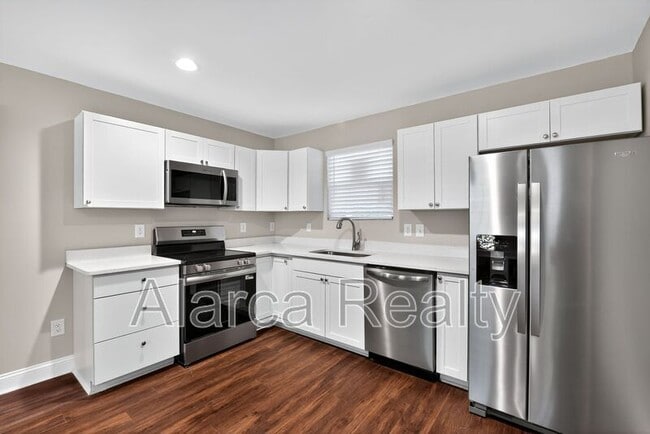 Primary Photo - 6634 Rockwell Blvd