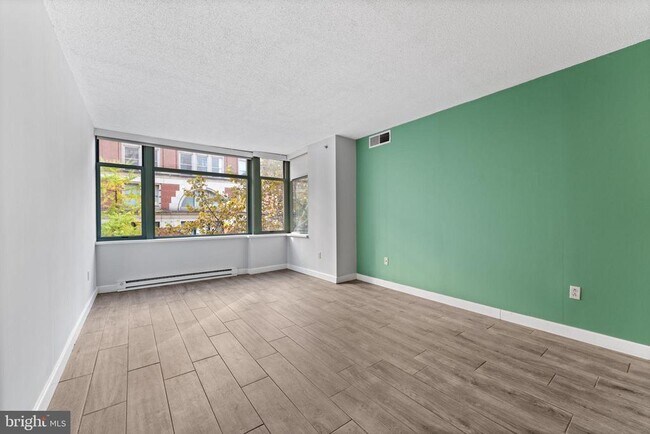 Building Photo - 1150 K St NW