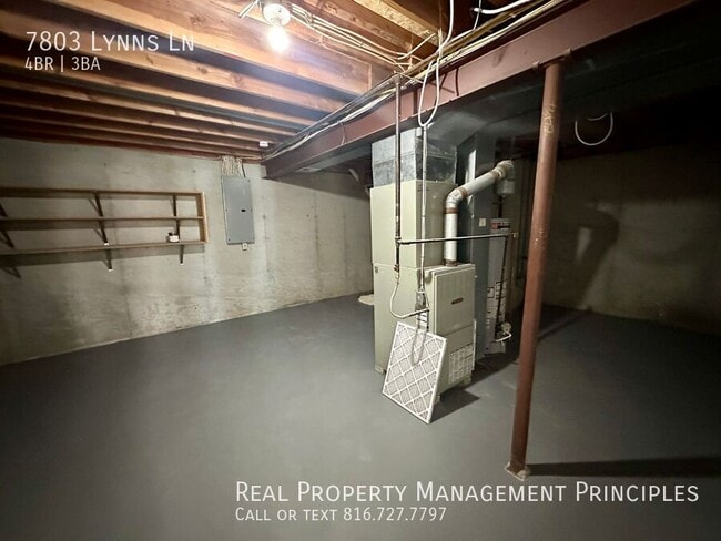 Building Photo - 7803 NW Lynns Ln