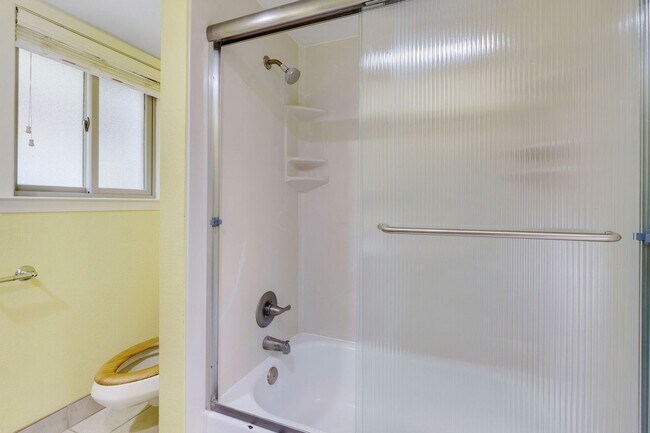 Building Photo - Beautiful 3 Bedroom home in Stonegate