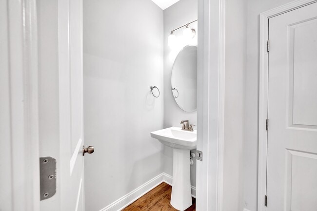 Building Photo - 526 Morrows Turnout Way