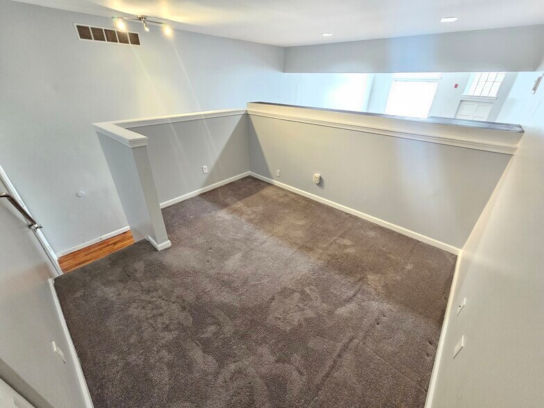 Building Photo - 930 E Passyunk Ave