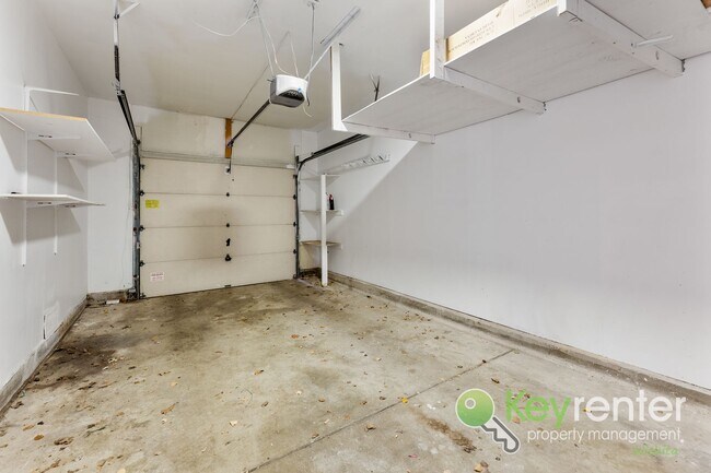 Building Photo - NOVEMBER FREE RENT!! Spacious 4-Bedroom / 2-Bath Home in Wichita Move-In Ready