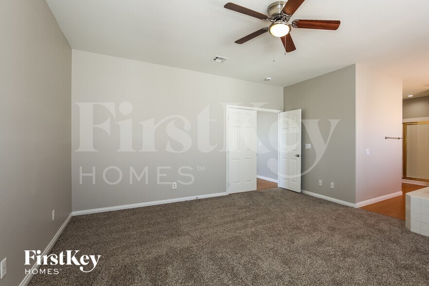 Building Photo - 3600 N Tomsik St