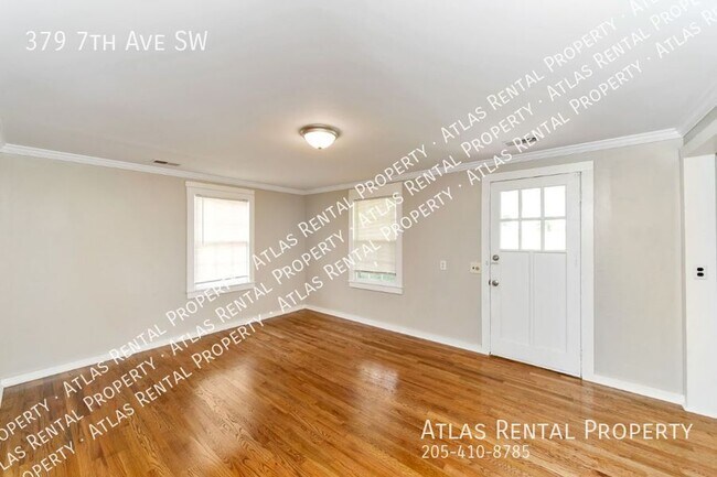 Building Photo - 379 7th Ave SW