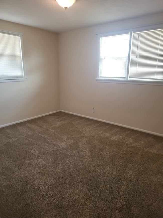 Building Photo - 3 bed 1.5 bath house in Ephrata