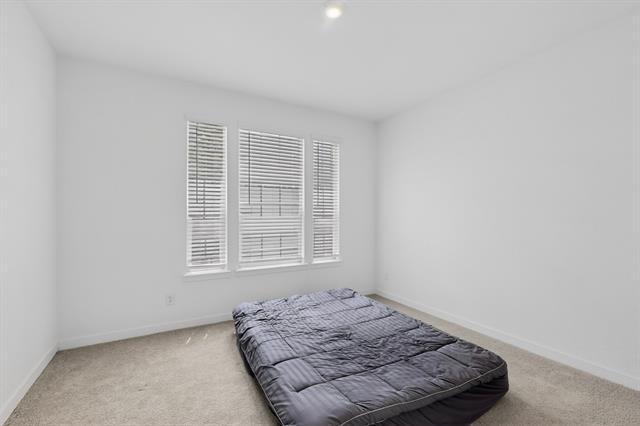 Building Photo - 212 Invermore Dr