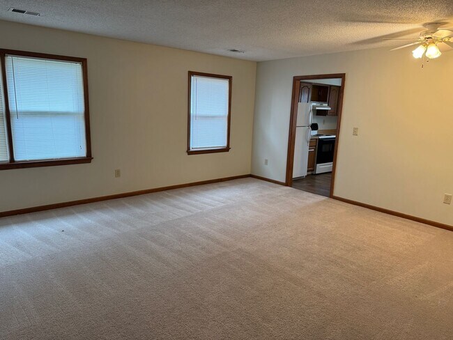 Building Photo - 3069 Barberry Ln