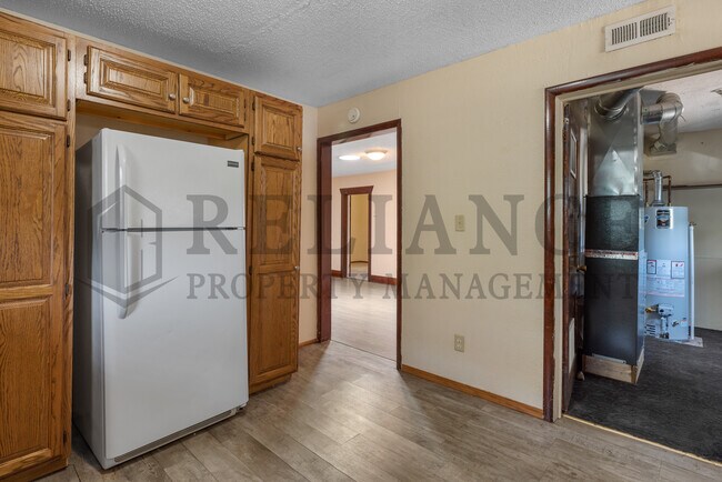 Building Photo - 432 N Elizabeth St