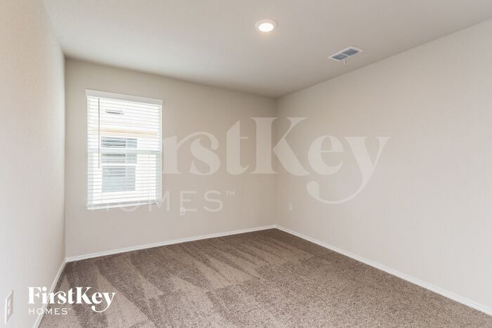 Building Photo - 4546 Meadowland Pl