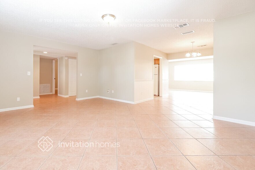 Building Photo - 12111 92nd Way N