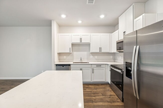 Building Photo - 1017 Keyes Pl