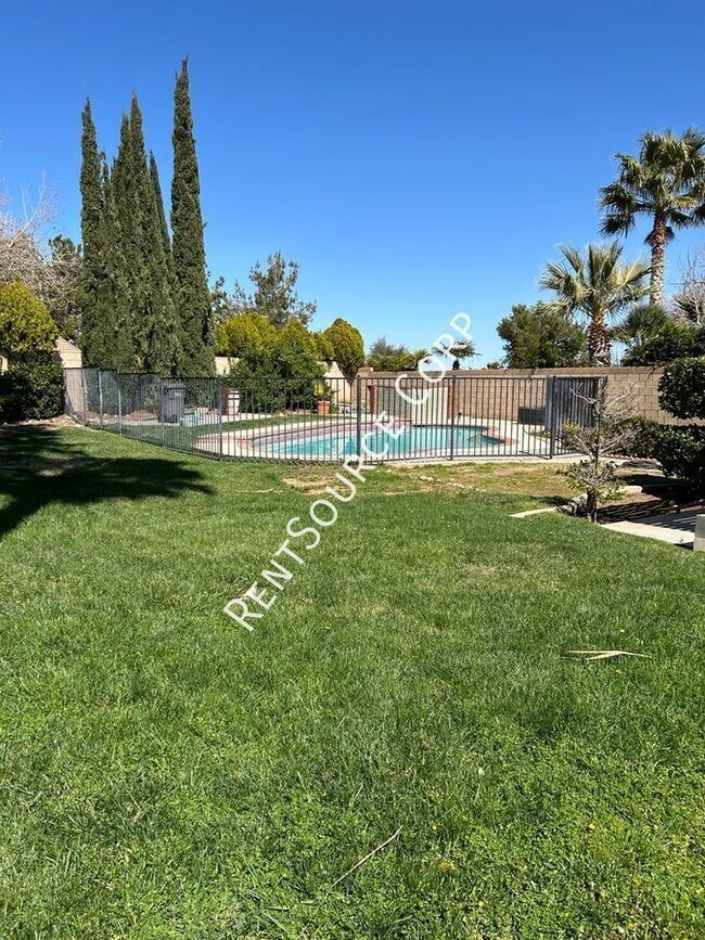 Building Photo - 4663 Cocina Ln