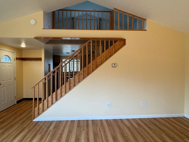 Building Photo - Single Family Home with 1 Bedroom 1.5 Bath...