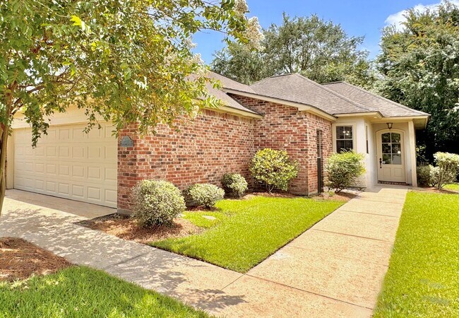 Building Photo - 3BR/2BA Home on Nicholson Lake Dr – Modern...