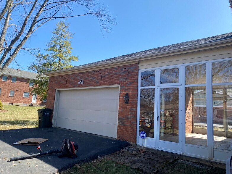 Building Photo - 503 Moser Rd