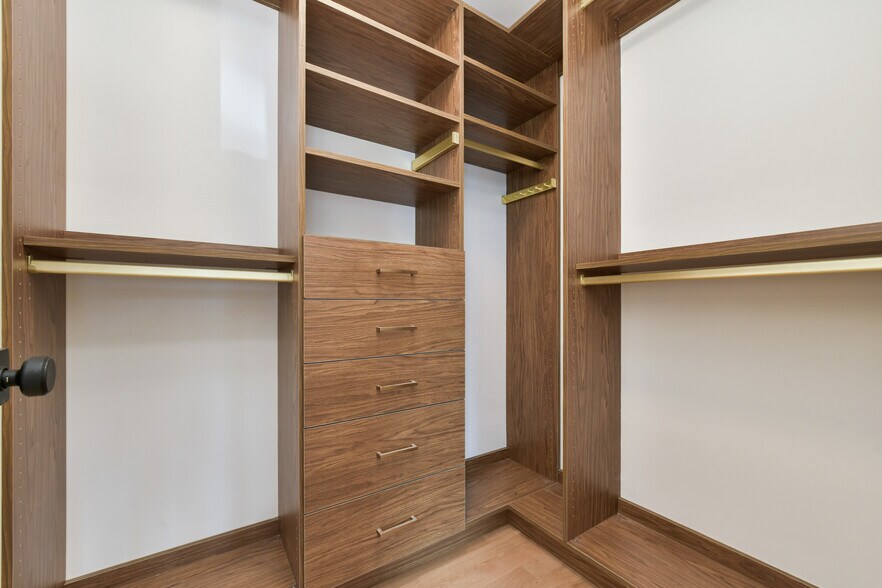 Building Photo - 36 McKone St