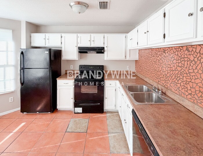 Building Photo - 7821 Farnsworth Ct