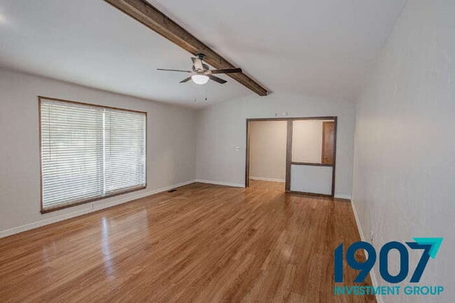 Building Photo - Charming Brick Home with Large Backyard in OKC! - Move In Now & Get 50% Off Your Second Month's R...