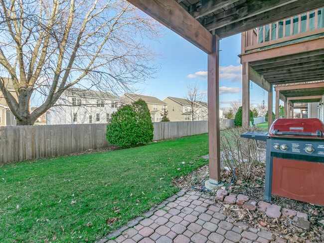 Building Photo - 2331 Overlook Ct