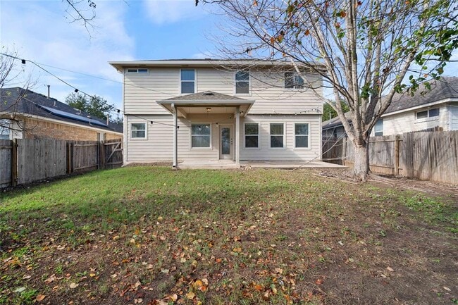 Building Photo - 12016 Timber Heights Dr