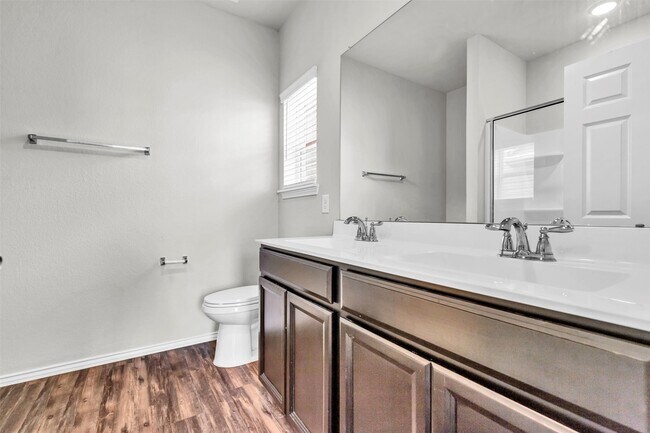 Building Photo - 5823 Buckner Creek Ct