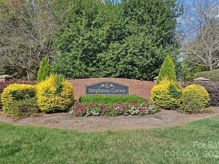 Building Photo - 14544 Maclauren Ln
