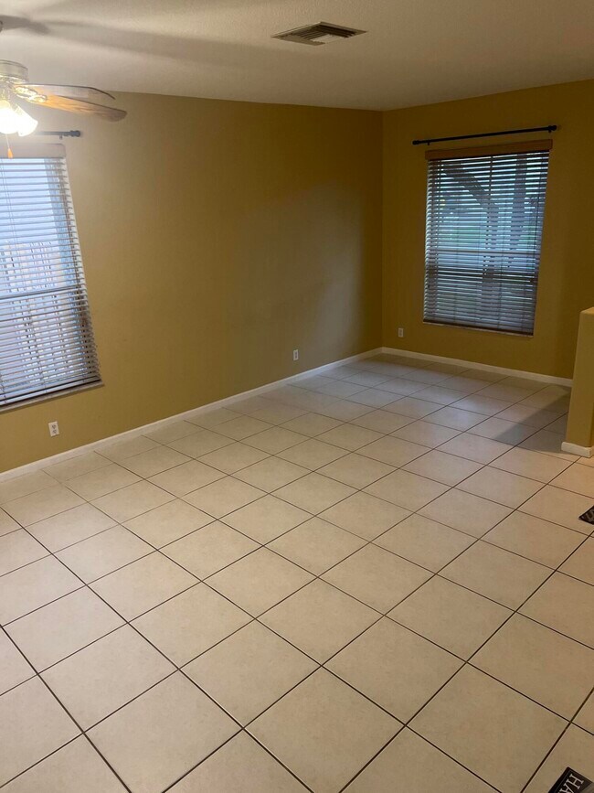 Building Photo - 4434 Lake Lucerne Cir
